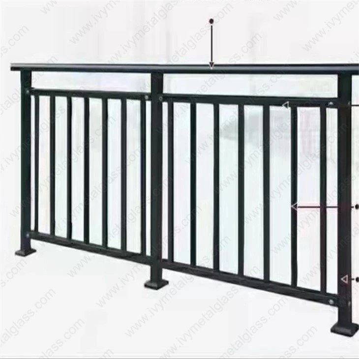 Balkongeländer aus Aluminium